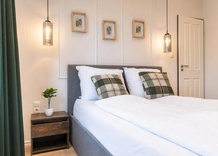 Multiple And At The Heart Of Apartament